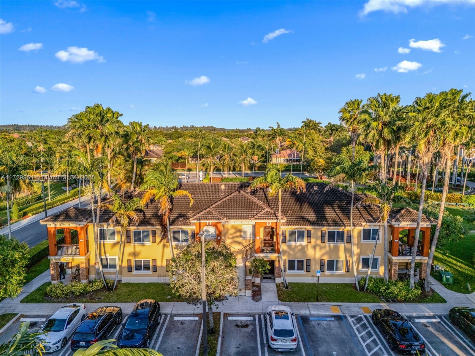 Picture of 945 NE 34Th Ave # 103, Homestead, FL 33033