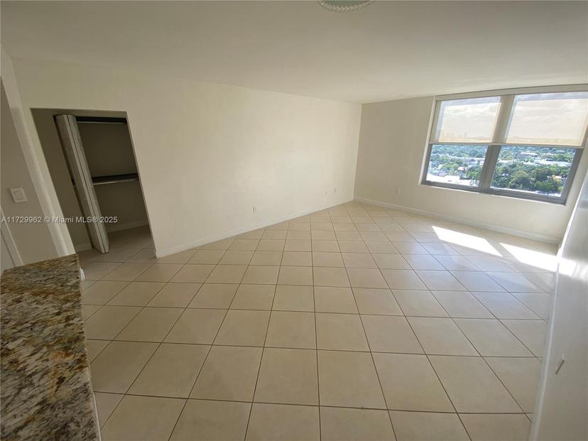 Picture of 2899 Collins Ave # 1208, Miami Beach FL 33140