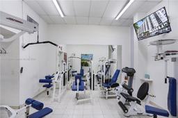 Picture of 6039 Collins Ave # 607, Miami Beach, FL 33140