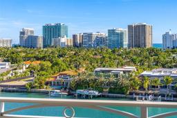 Picture of 9751 E Bay Harbor Dr # 9C, Bay Harbor Islands, FL 33154