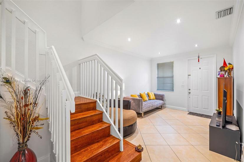 Picture of 15057 SW 9Th Ter, Miami FL 33194
