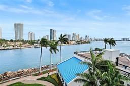 Picture of 19195 NE 36Th Ct # 501, Aventura, FL 33180