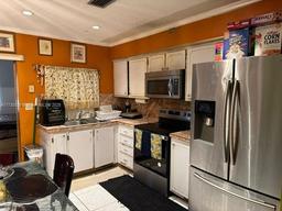 Picture of 2300 NW 81St Ter, Sunrise, FL 33322