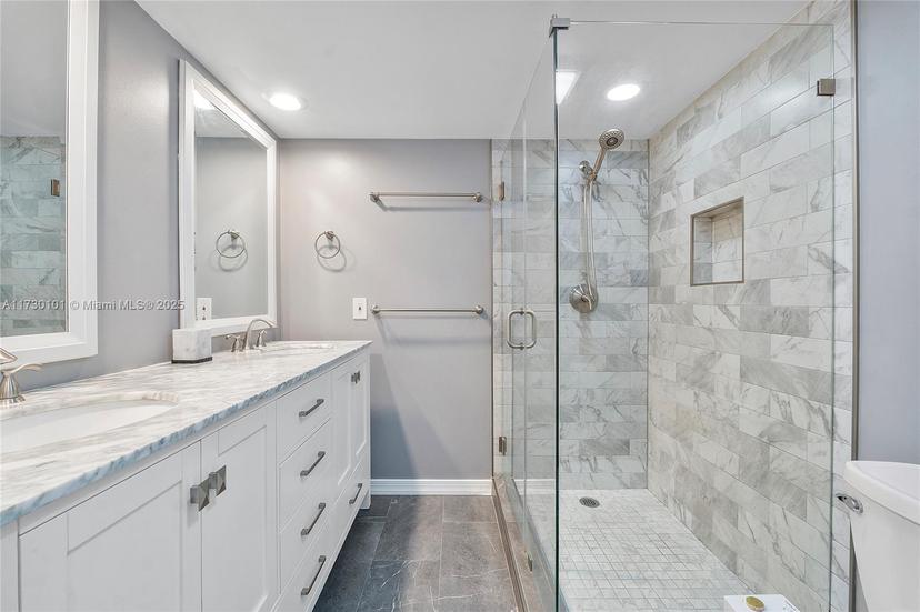 Picture of 718 NW 98Th Circle # 718, Plantation FL 33324