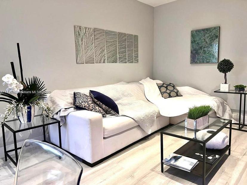 Picture of 1551 Michigan Ave # 6, Miami Beach FL 33139