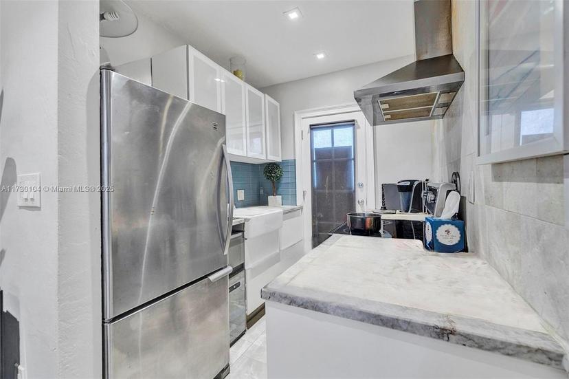Picture of 1551 Michigan Ave # 6, Miami Beach FL 33139