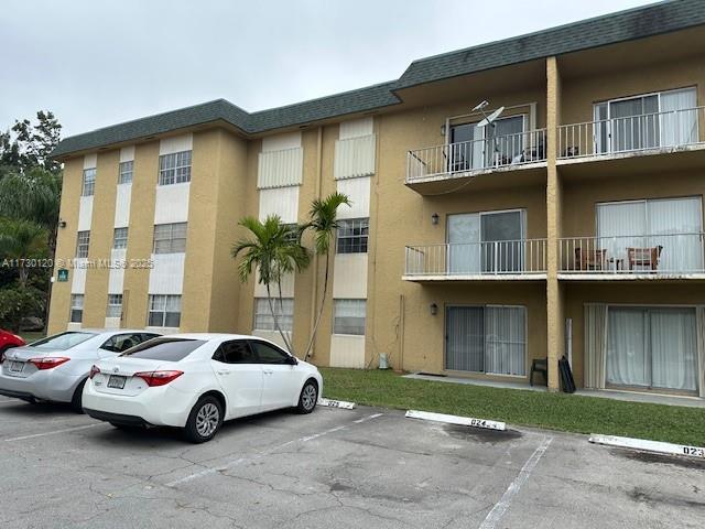 Picture of 5400 SW 77Th Ct # 2R, Miami FL 33155