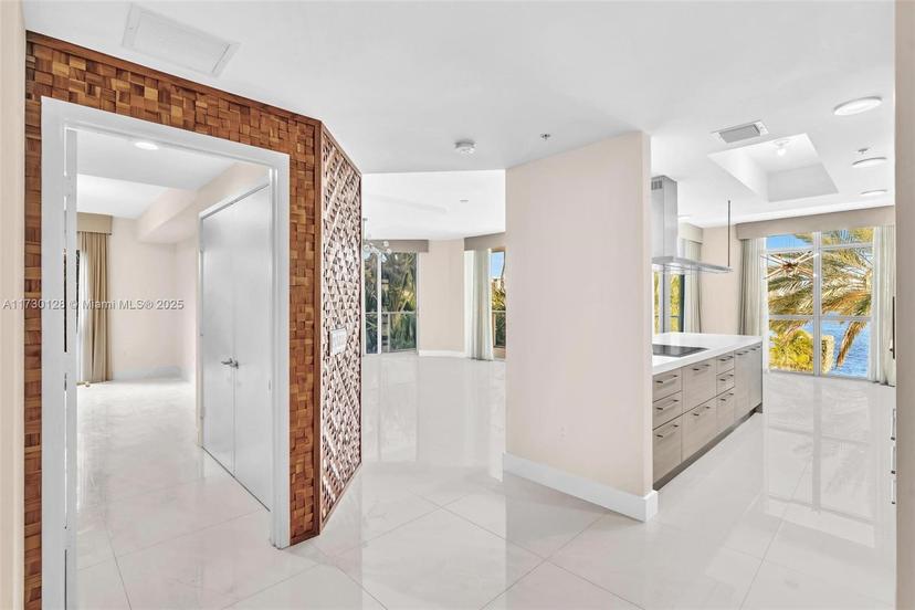 Picture of 17301 Biscayne Blvd # 210, North Miami Beach FL 33160