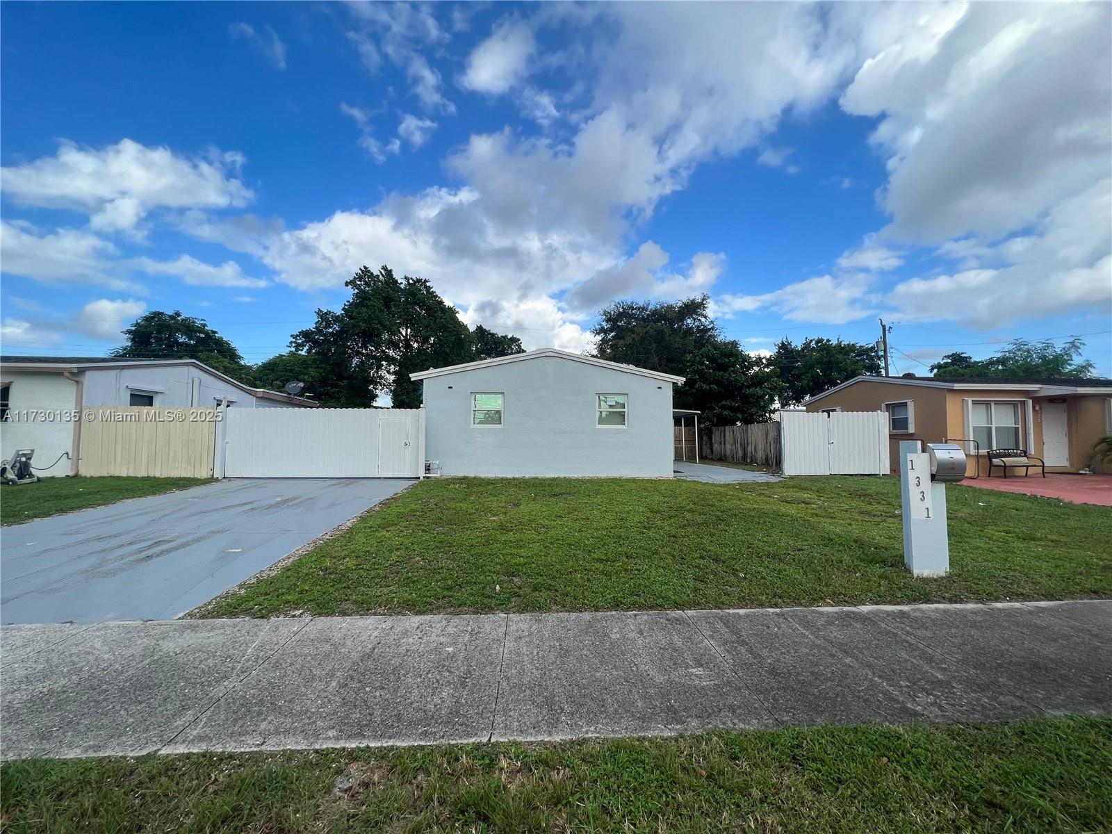 Picture of 1331 N 69Th Way, Hollywood, FL 33024
