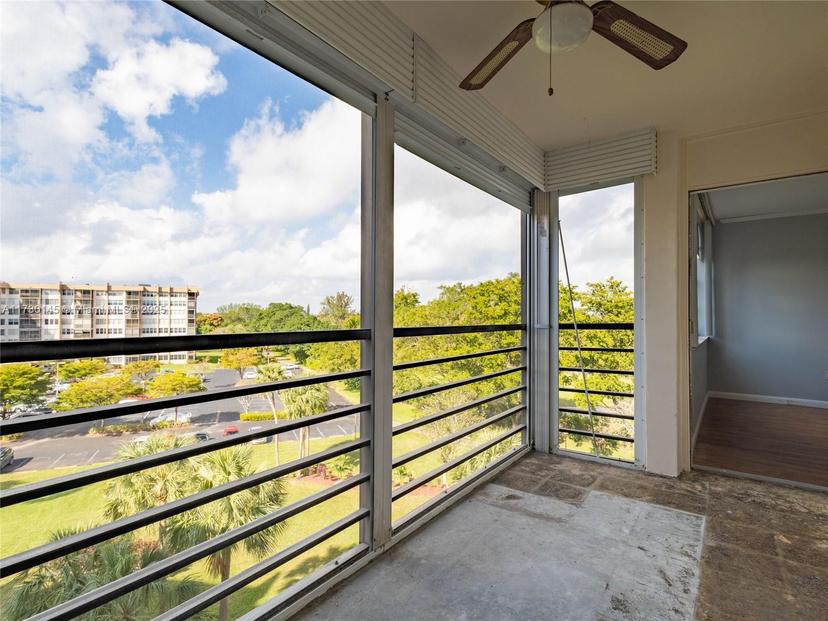 Picture of 1000 Saint Charles Pl # 601, Pembroke Pines FL 33026