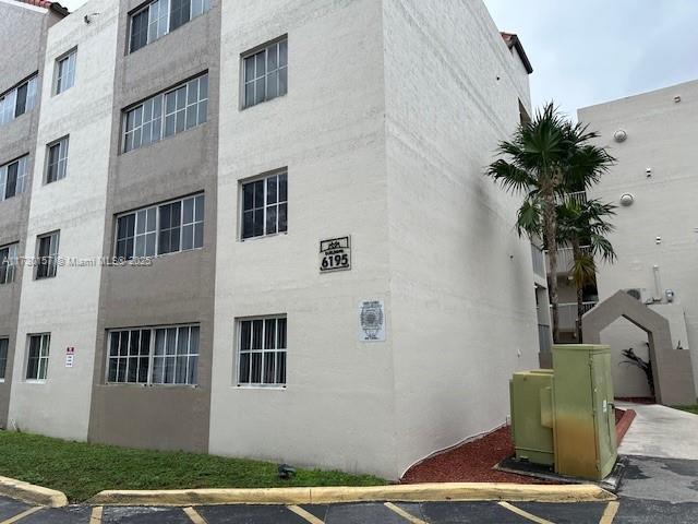 Picture of 6195 NW 186Th St # 213, Hialeah FL 33015