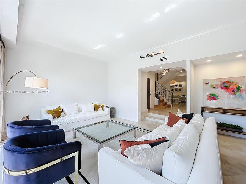 Picture of 201 Crandon Blvd, Key Biscayne FL 33149