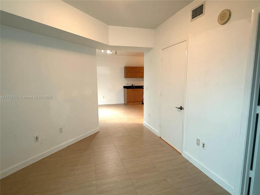 Picture of 350 S Miami Ave # 2710, Miami FL 33130