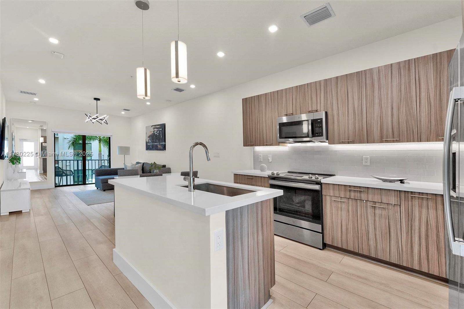 Picture of 8301 NW 41St St # 205, Doral, FL 33166