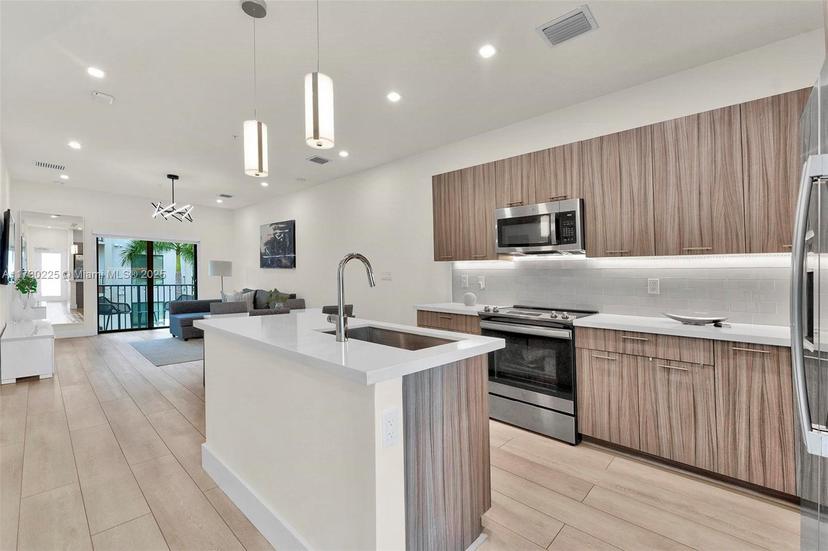 Picture of 8301 NW 41St St # 205, Doral FL 33166