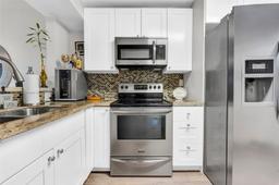 Picture of 901 Colony Point Cir # 308, Pembroke Pines, FL 33026