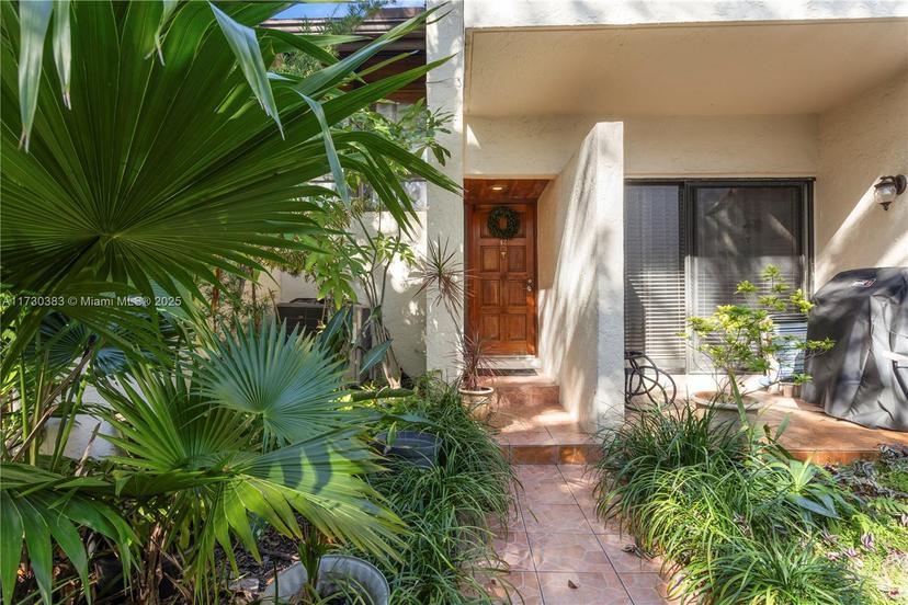 Picture of 19456 NE 26Th Ave # 42B, Miami FL 33180