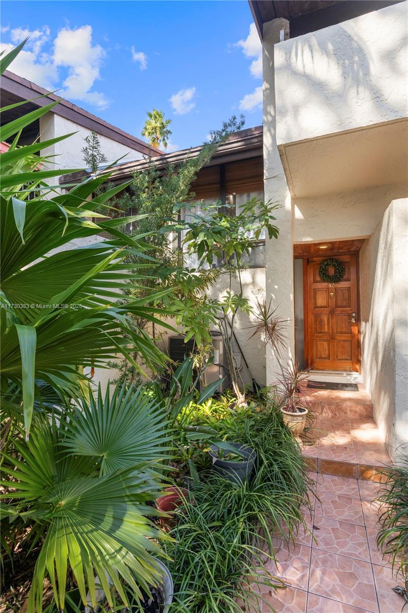 Picture of 19456 NE 26Th Ave # 42B, Miami FL 33180