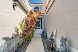 Picture of 10412 Plaza Centro, Boca Raton, FL 33498