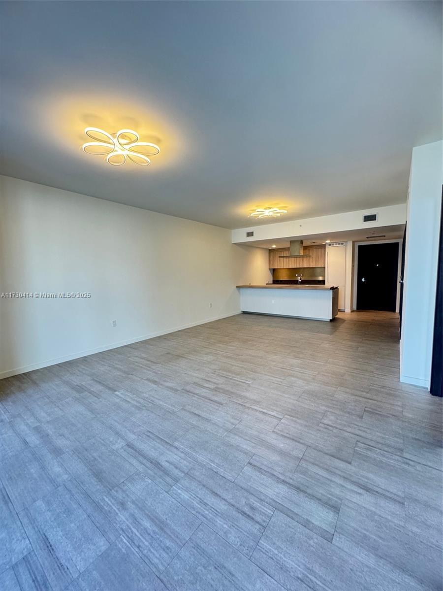Picture of 1000 Brickell Plz # 3214, Miami, FL 33131