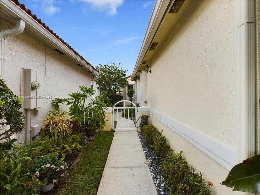 Picture of 11147 NW 46Th Dr, Coral Springs FL 33076