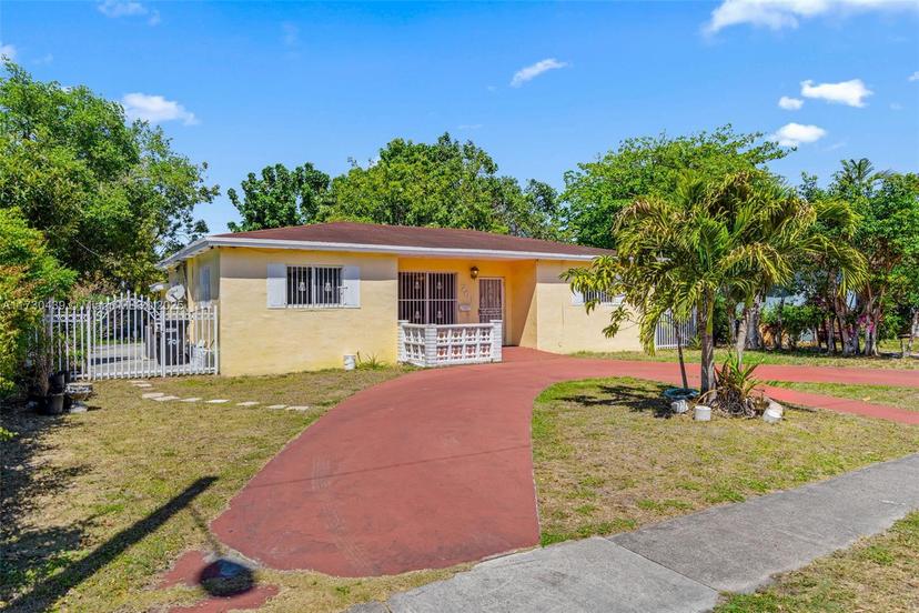 Picture of 701 NE 170Th St, North Miami Beach FL 33162