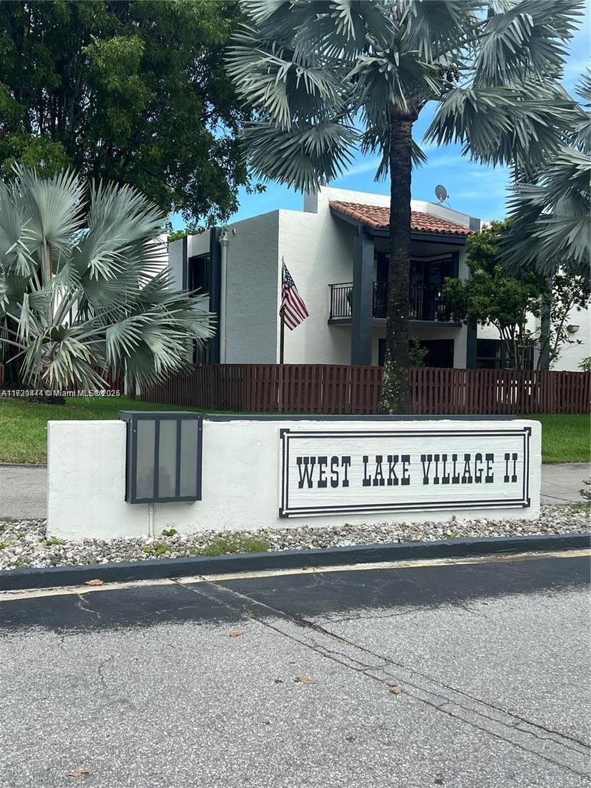 Picture of 460 W Park Dr # 207, Miami FL 33172