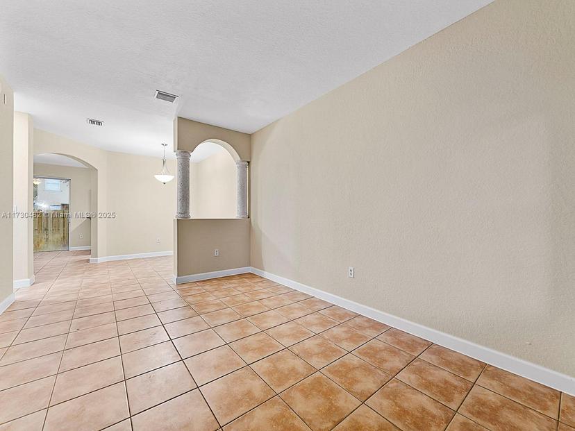 Picture of 2463 SE 15Th Ct, Homestead FL 33035