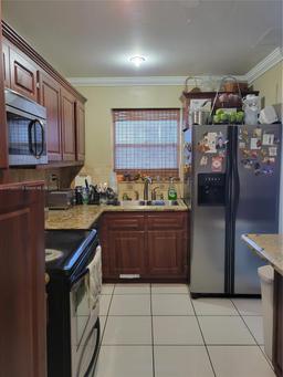 Picture of 1519 Drexel Ave # 202, Miami Beach, FL 33139