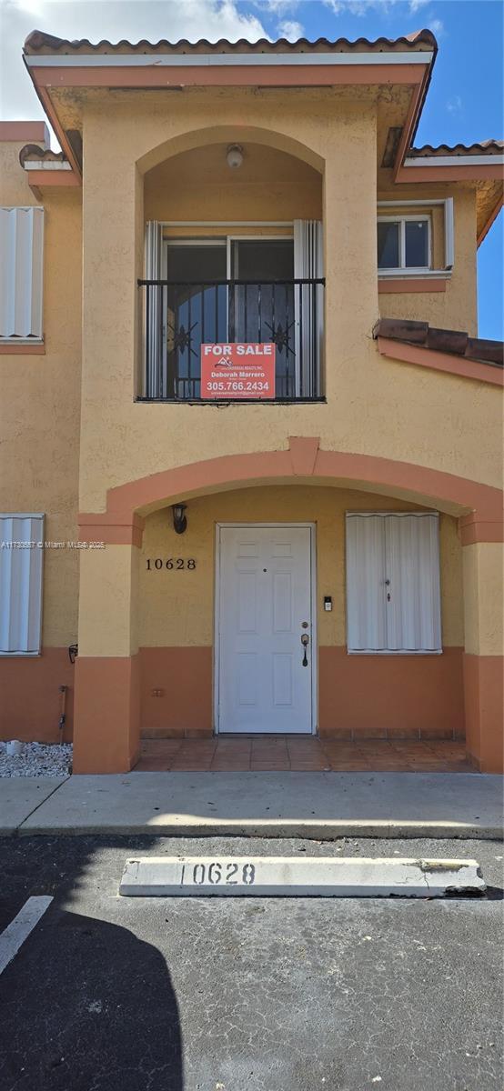 Picture of 10628 NW 88Th Ave # 10628, Hialeah Gardens FL 33018