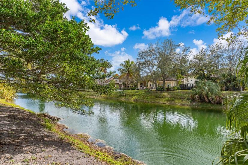Picture of 9260 SW 101 St, Miami FL 33176