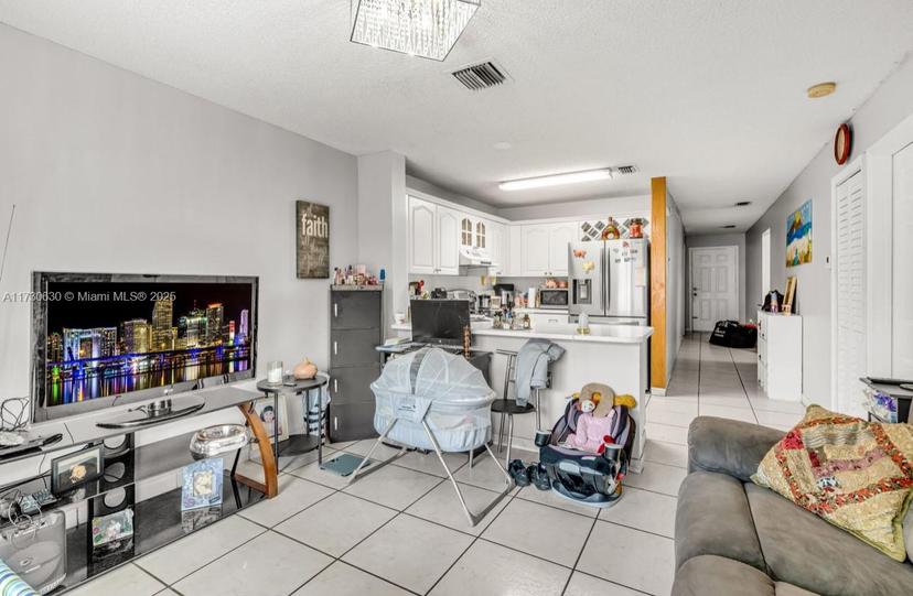Picture of 8851 NW 119Th St # 4303, Hialeah Gardens FL 33018