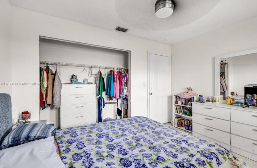 Picture of 8851 NW 119Th St # 4303, Hialeah Gardens FL 33018