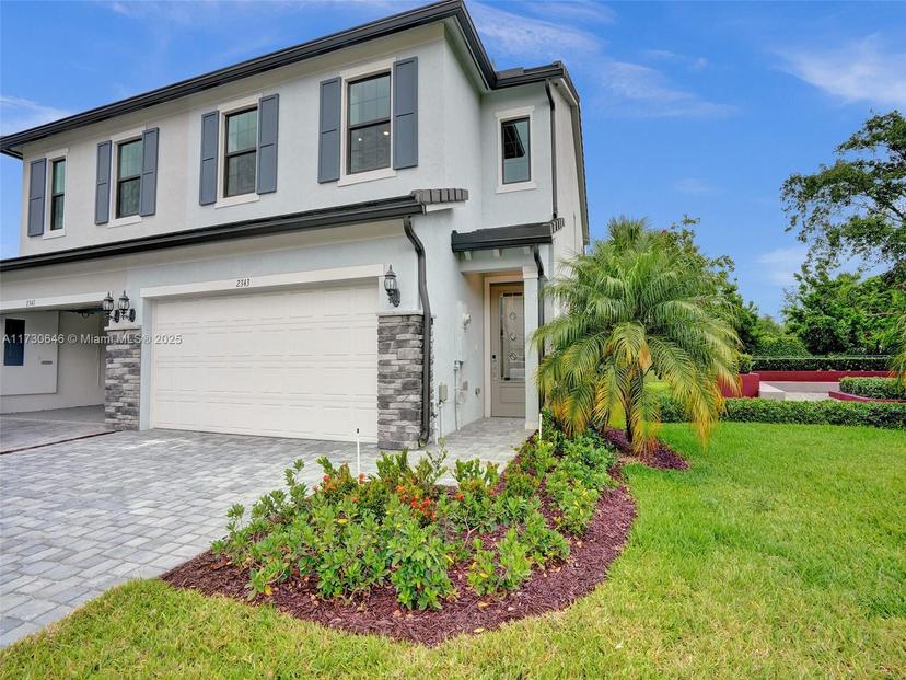 Picture of 2343 Rollingwood Ct, Oakland Park FL 33309