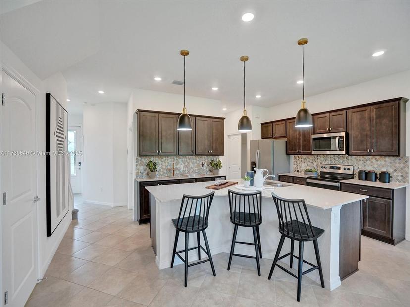 Picture of 2343 Rollingwood Ct, Oakland Park FL 33309