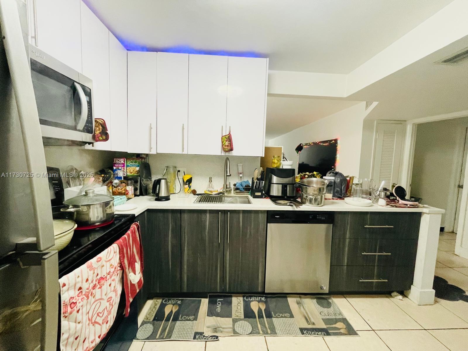 Picture of 1401 NE 191St St # D112, Miami, FL 33179