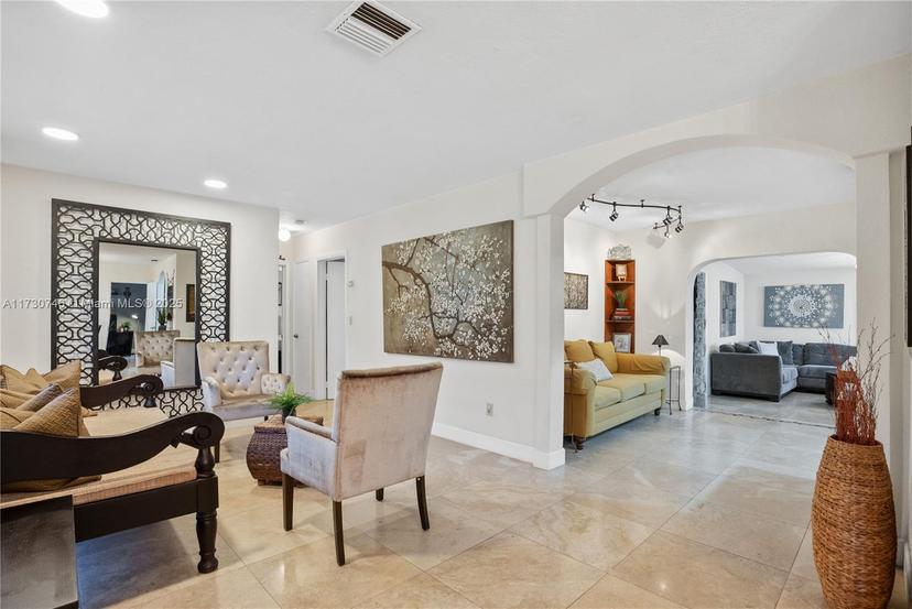 Picture of 18020 SW 89Th Ave, Palmetto Bay FL 33157