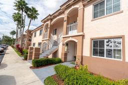 Picture of 1261 SE 28Th Ct # 103, Homestead, FL 33035