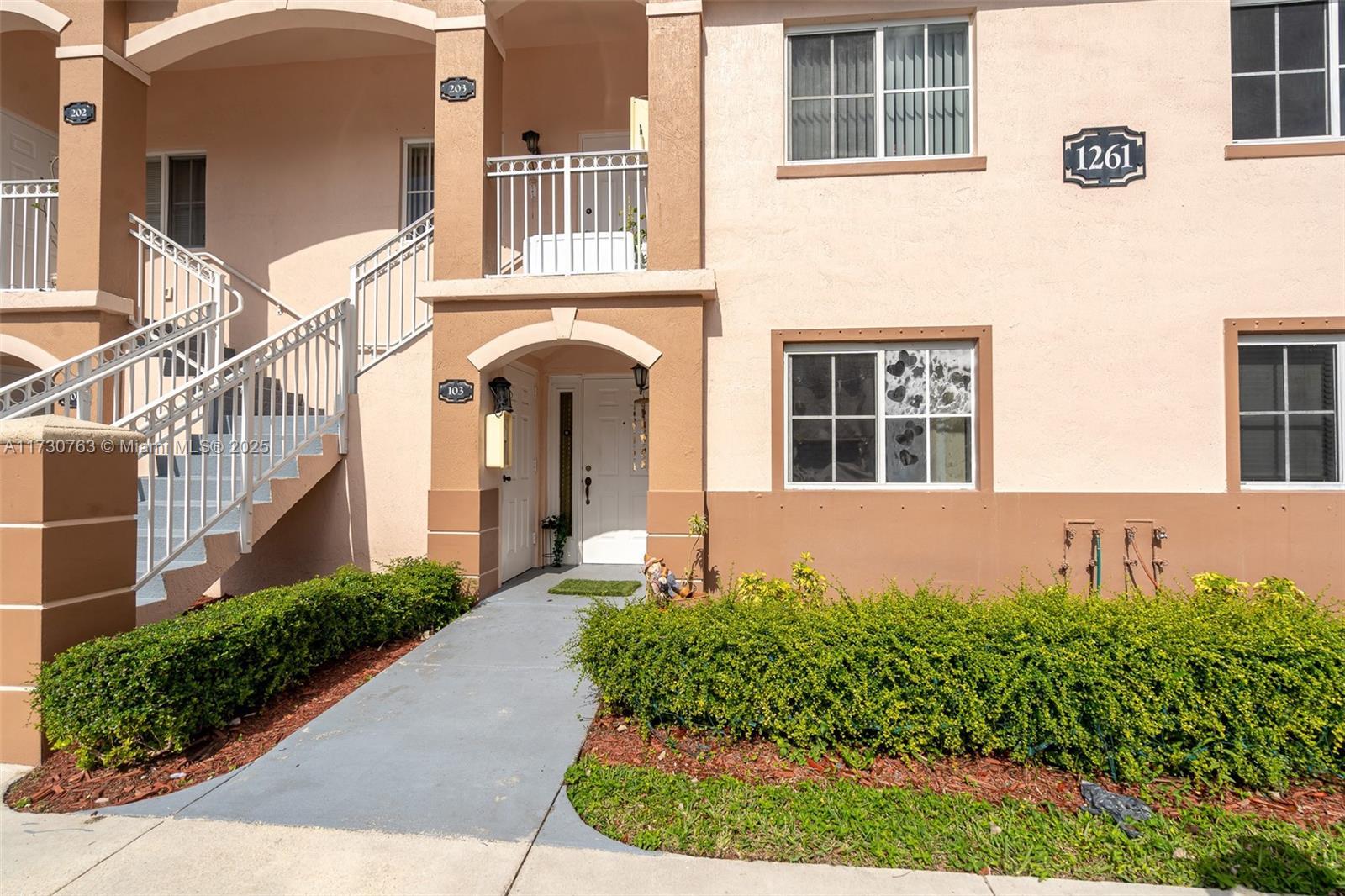 Picture of 1261 SE 28Th Ct # 103, Homestead, FL 33035