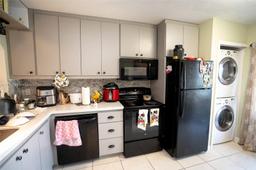 Picture of 1261 SE 28Th Ct # 103, Homestead, FL 33035