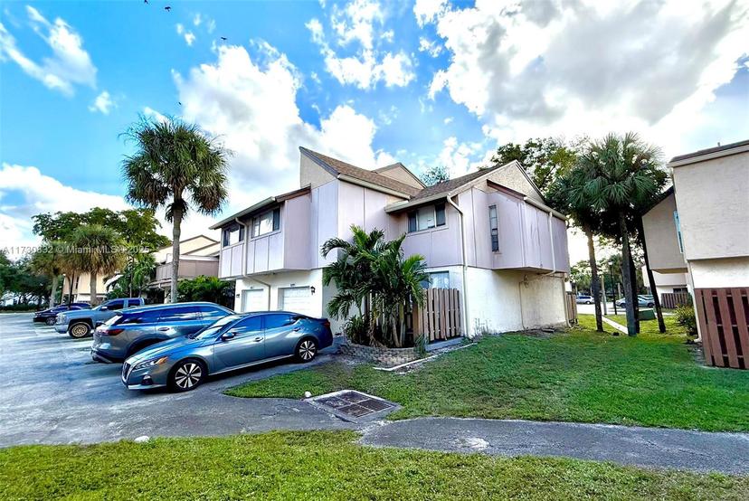 Picture of 8209 NW 8Th St # 1, Plantation FL 33324