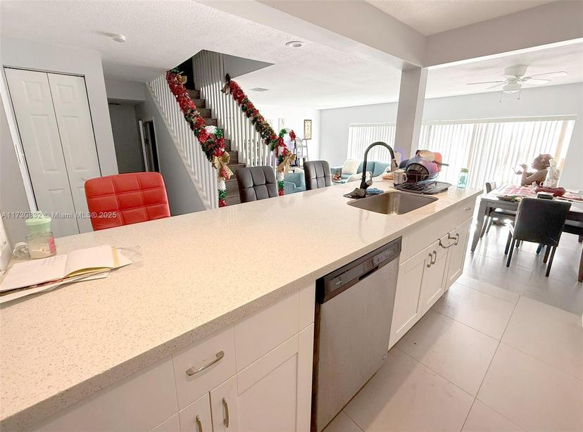 Picture of 8209 NW 8Th St # 1, Plantation FL 33324