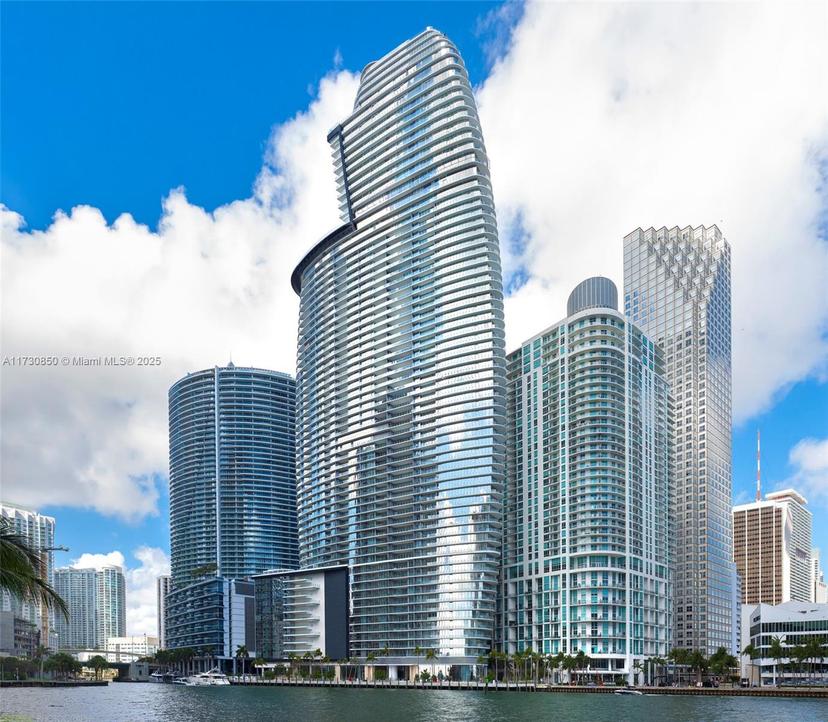 Picture of 300 Biscayne Blvd Way # 3709W, Miami FL 33131