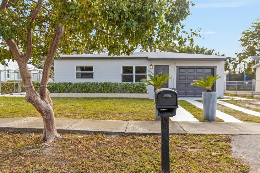 Picture of 4200 SW 38Th St, West Park FL 33023