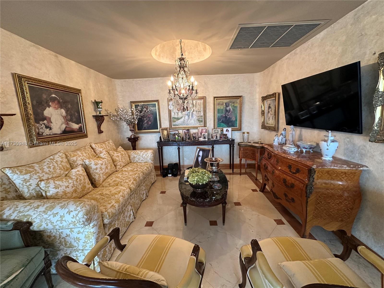 Picture of 700 Biltmore Way, Coral Gables, FL 33134