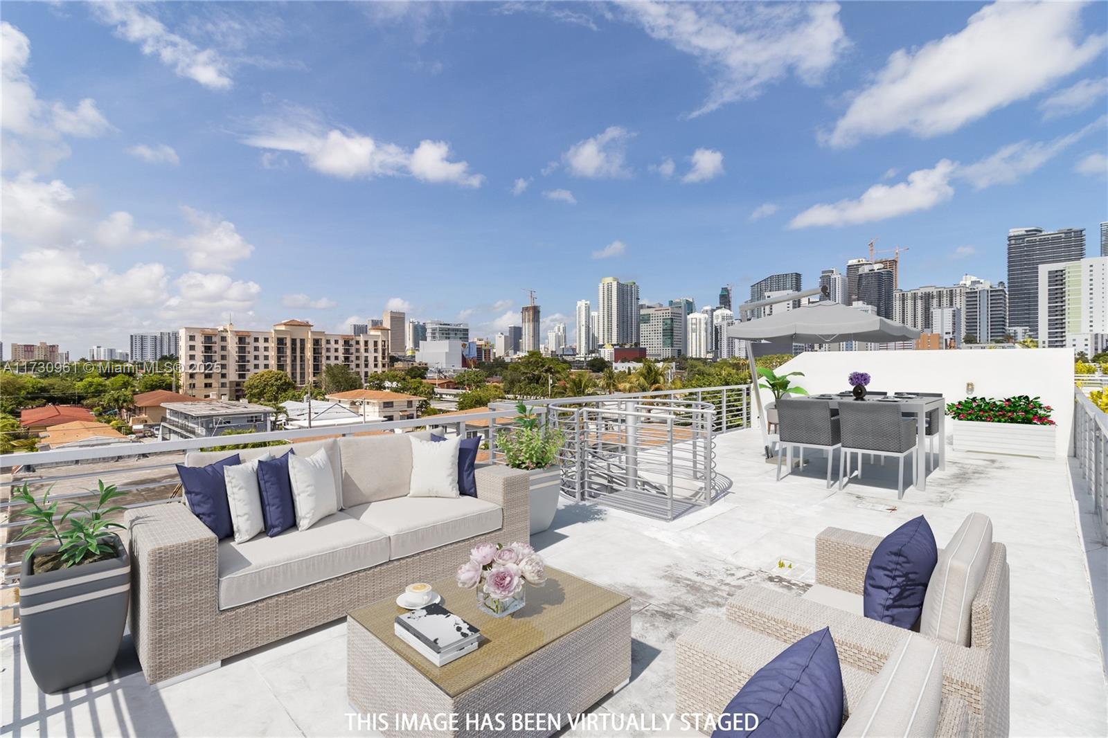Picture of 545 SW 11Th St # 308, Miami, FL 33129