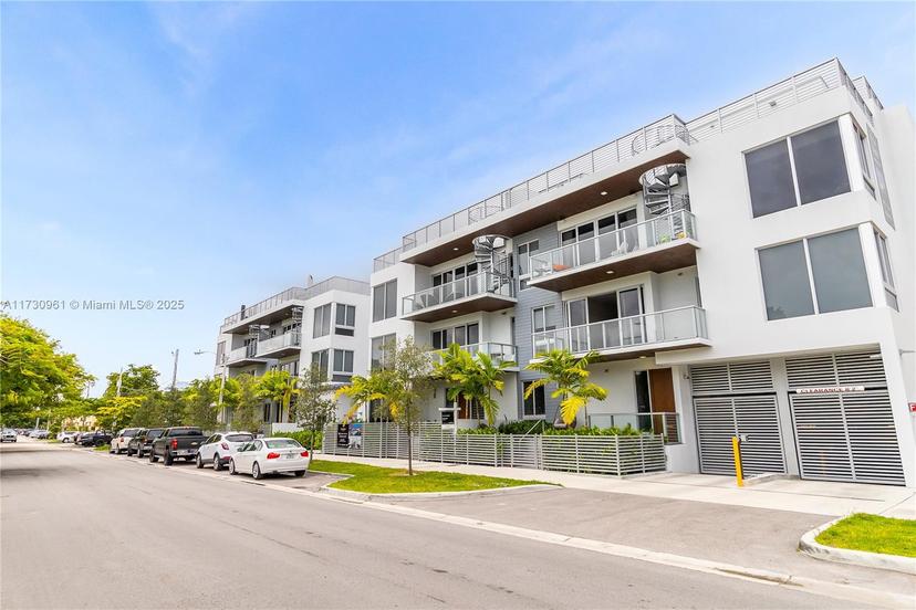 Picture of 545 SW 11Th St # 308, Miami FL 33129