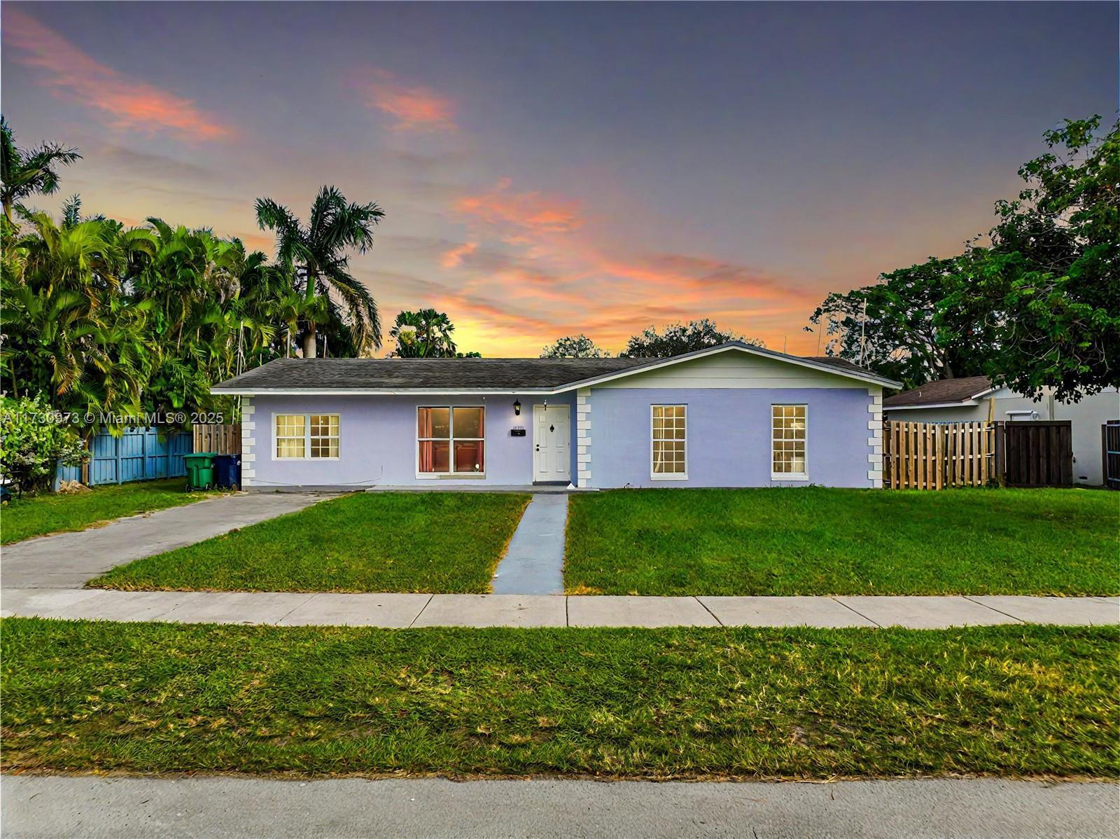 Picture of 18231 SW 90Th Ct, Palmetto Bay, FL 33157