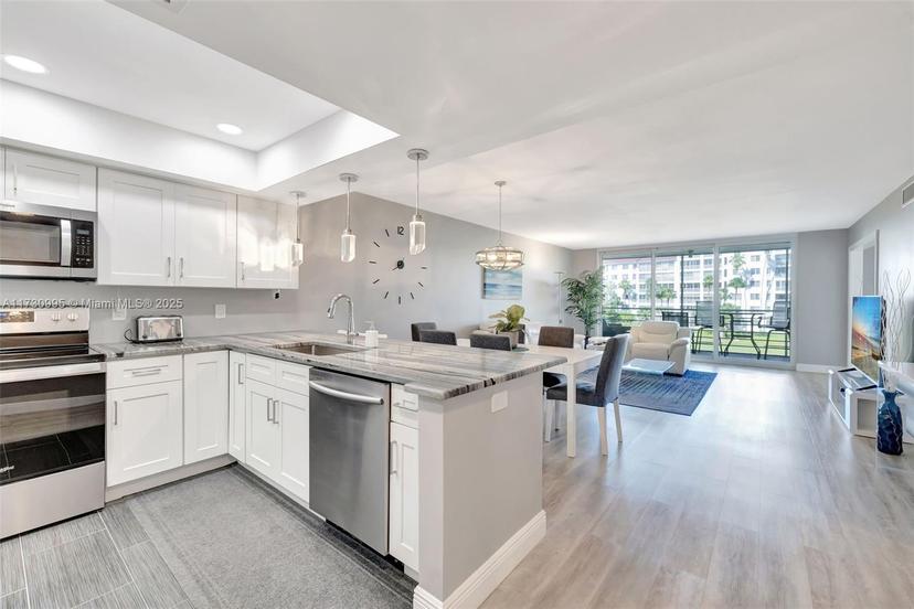 Picture of 805 Cypress Blvd # 301, Pompano Beach FL 33069