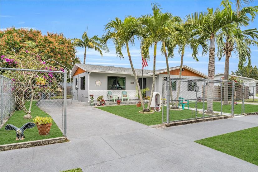 Picture of 11925 SW 182Nd Ter, Miami FL 33177